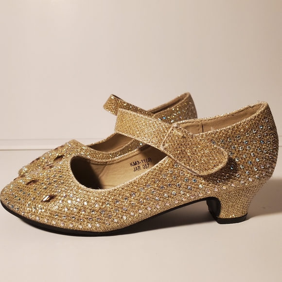 Girls gold low heeled pumps - Picture 4 of 6